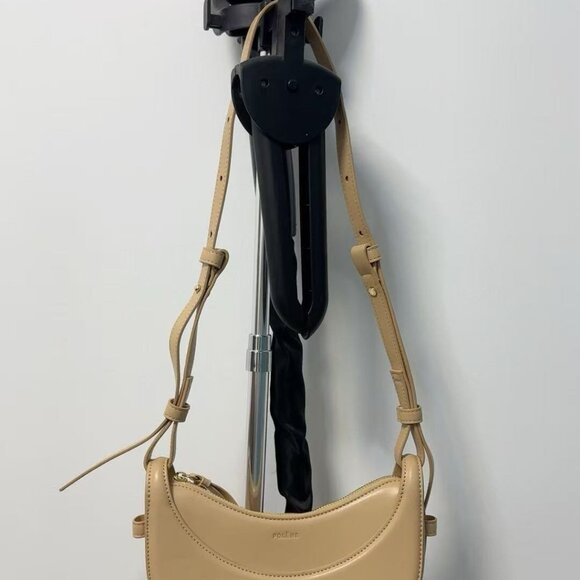 POLENE Classic cowhide crescent-shaped bag for the underarm area - Picture 2 of 2